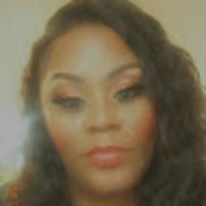 Meet your Posher, Denishia